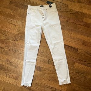 Brand new Abercrombie white jeans